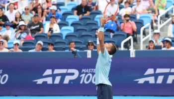 Cobolli s&rsquo;impose face à Jodar et atteint les quarts de finale à Cincinnati