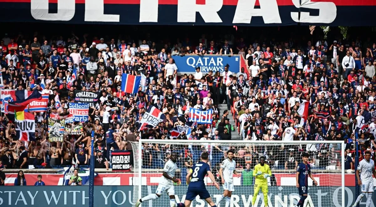 ea07a.jpg Le Collectif Ultras Paris compte boycotter le Trophée des champions à Lens : « Ce type de match devrait se disputer sur terrain neutre »