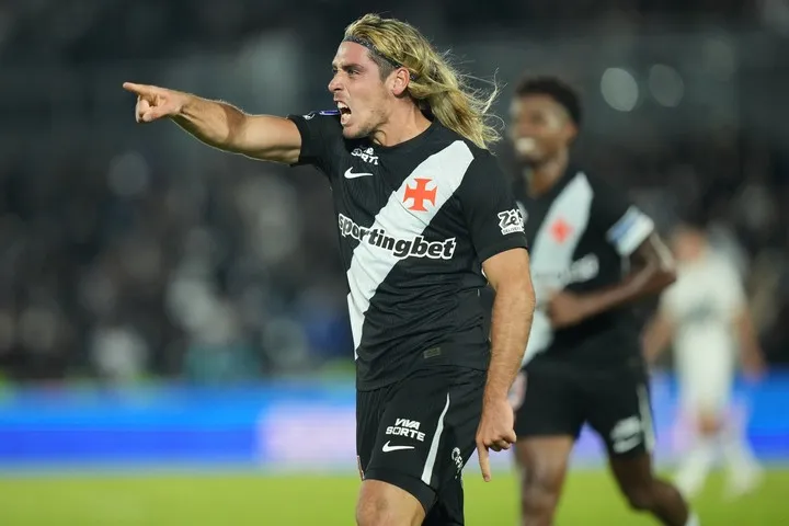 Claudio Paul Spinelli clavó el 4-1 para Vasco. (Foto: AP)