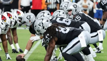 Fernando Mendoza impressionne lors de ses débuts, augmentant la pression sur les Raiders