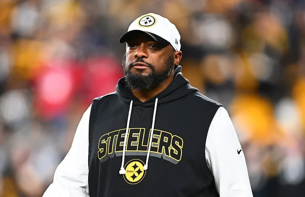 GettyImages-2255984692-2.jpg Jason La Canfora: Mike Tomlin & Lamar Jackson to the Jets?