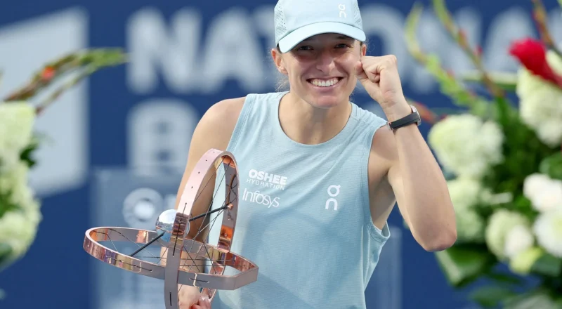 Iga Swiatek remporte son premier titre en près d&rsquo;un an à Toronto