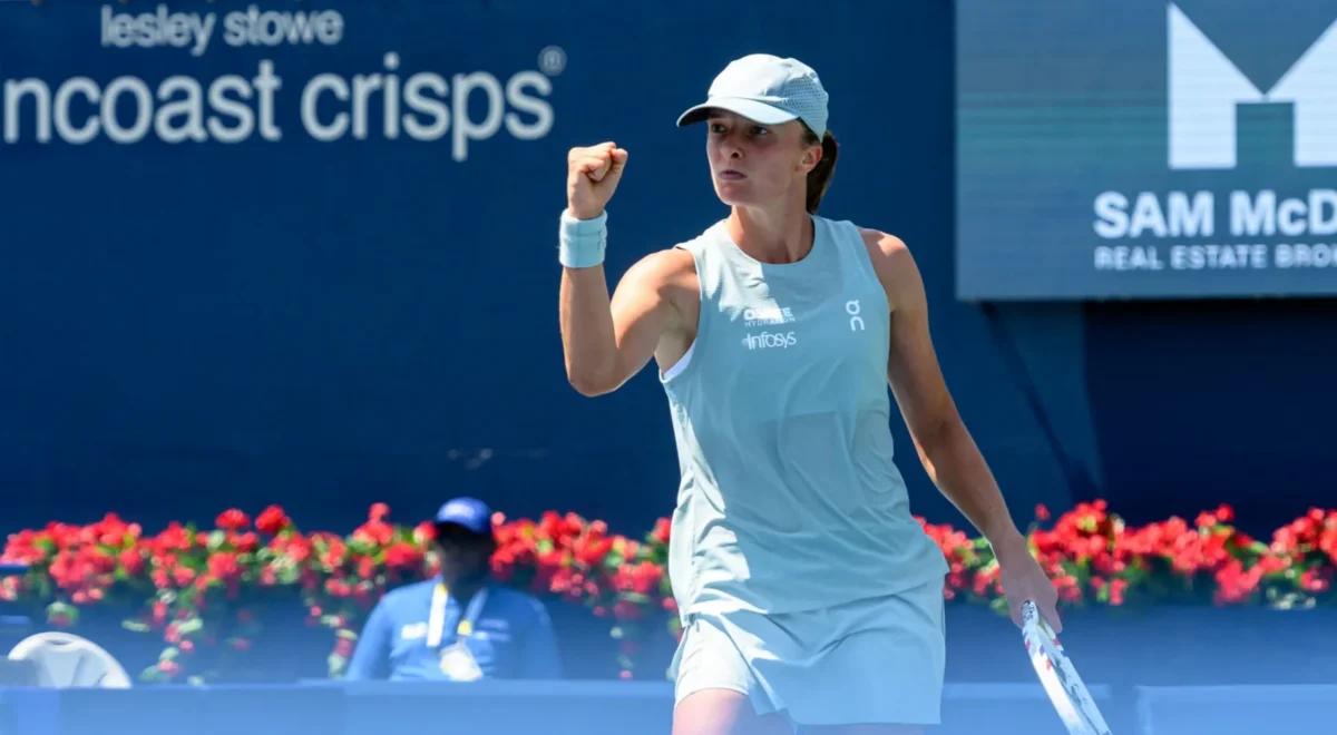 Iga_swiatek_2026_fist.jpg Iga Swiatek exorcises Roland-Garros ghost with statement win over Kostyuk in Toronto