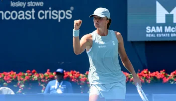 Iga Swiatek defeats Kostyuk in Toronto after Roland-Garros loss