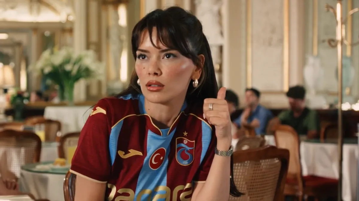 Trabzonspor yeni sezon formalarını tanıttı! Napoli sürprizi...