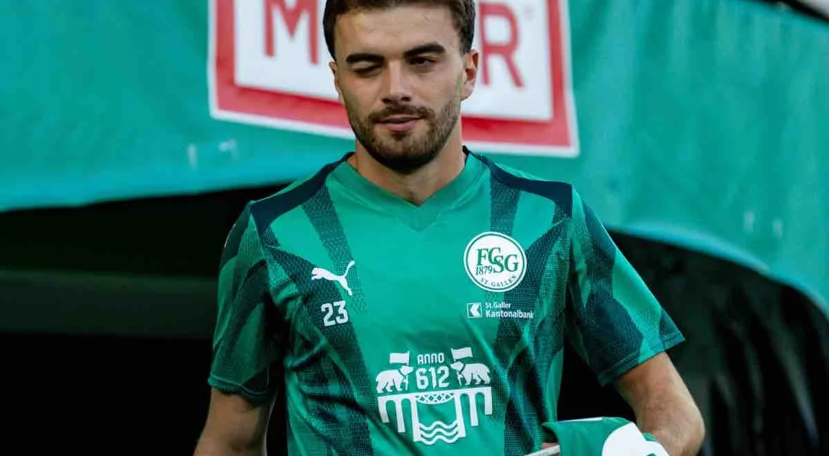 imago1081086458-2.webp FC Zürich verhandelt über Fazliji-Transfer