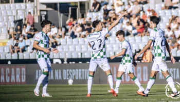 Kiko Domingues inscrit un but spectaculaire, salué par João Félix