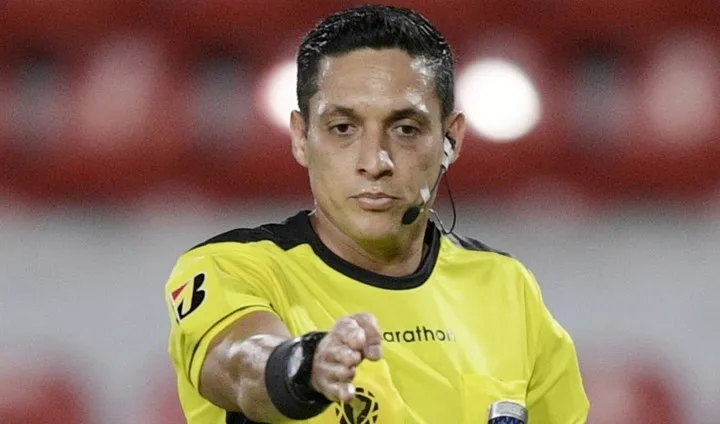 El venezolano Jesús Valenzuela será el juez principal en el partido