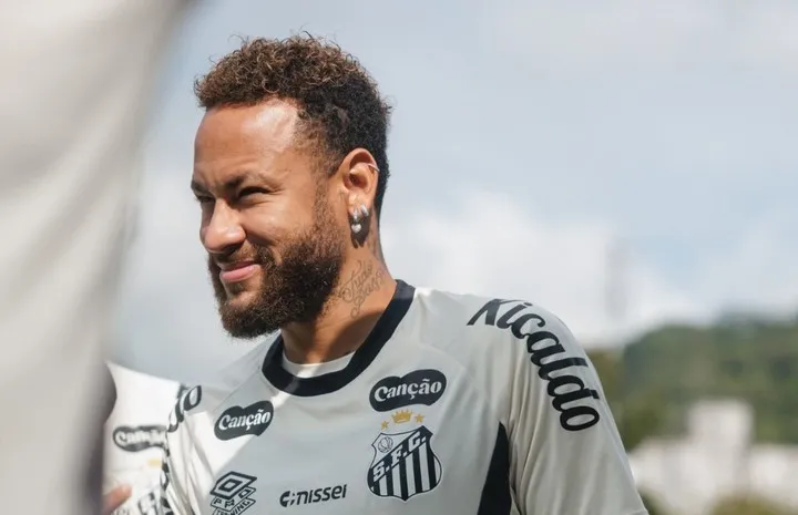 Neymar en la práctica del Santos