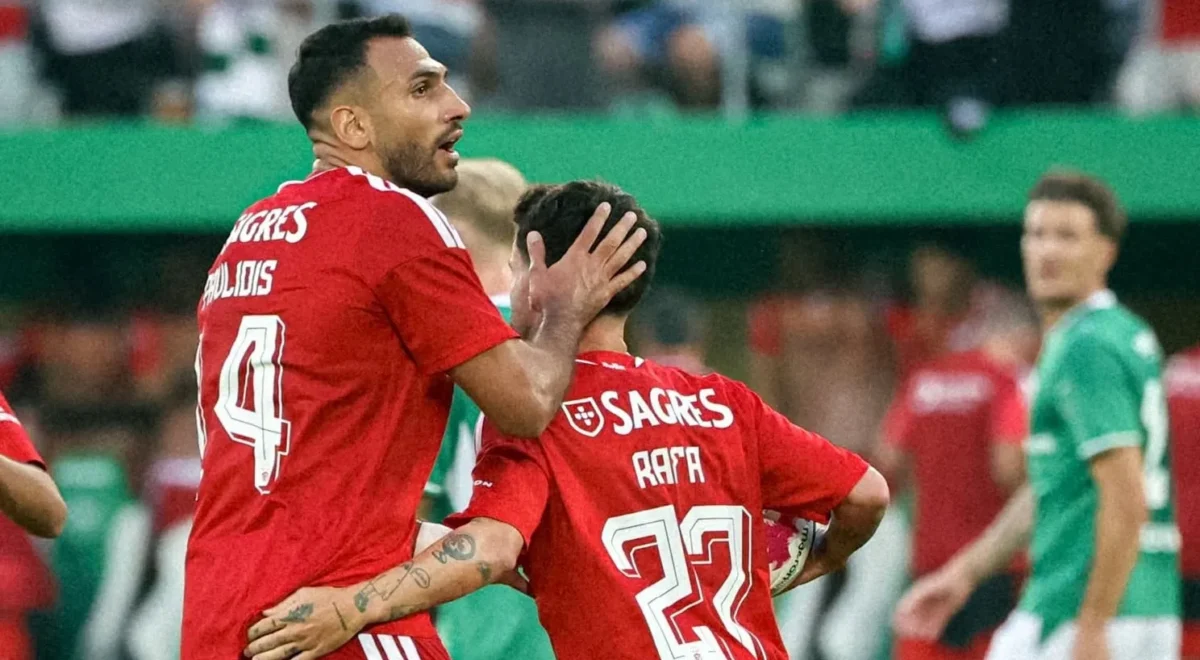 Rafa-Silva-Benfica.jpg Rafa Silva faz uma ‘picadinha’ e dobra a vantagem do Benfica em Rio Maior