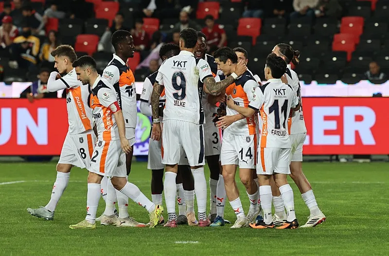 rams-basaksehir-galibiyetle-kapatti-1778957370226.jpeg RAMS Başakşehir galibiyetle kapattı!