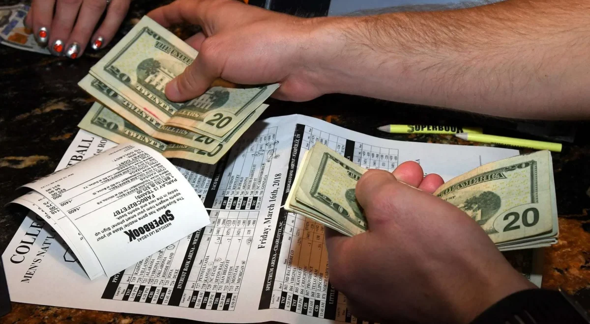 randalls-rant-with-betting-expect-more-obnoxious-fans-at-pga-tour-events.jpg West Virginia Researchers Studying Ills of Gambler’s Fallacy, Parlays