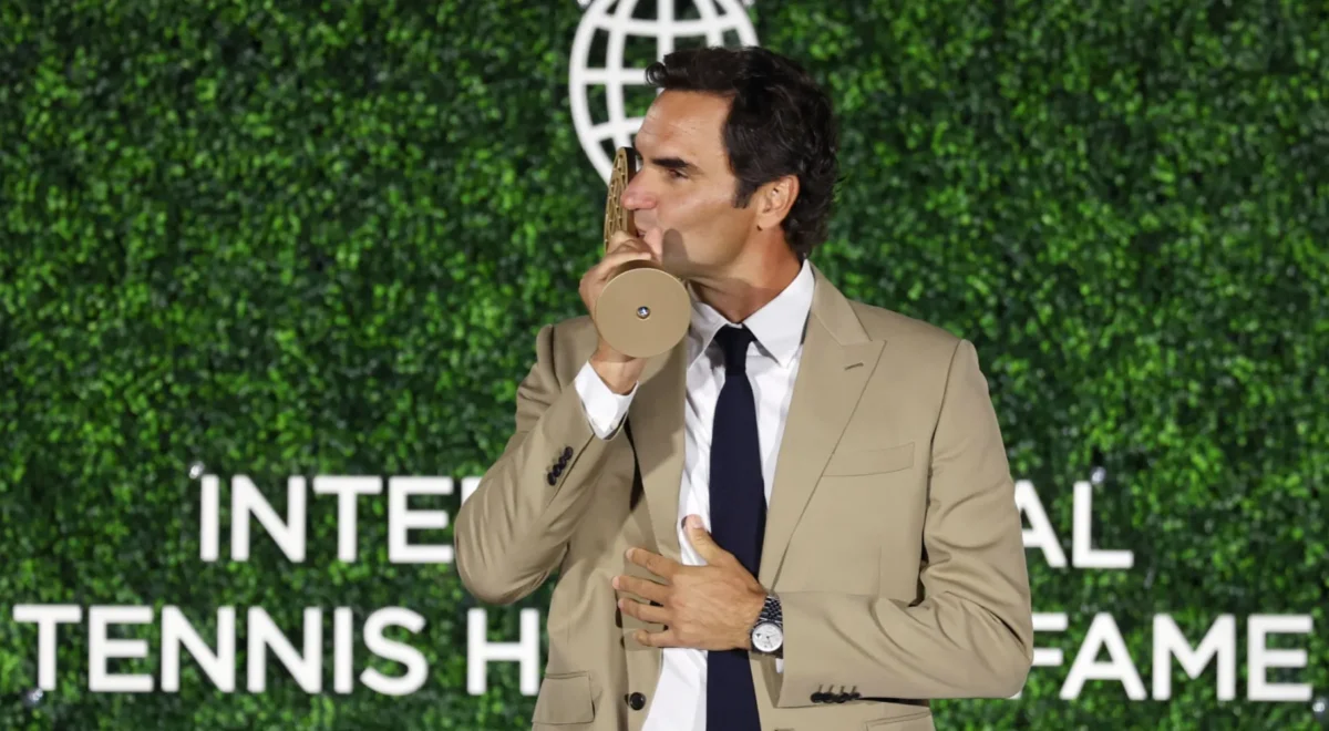 Roger_Federer_Halloffame_creremony.jpg “A tennis player, plain and simple” – Federer, undone by his own tears, takes his place in the Hall of Fame