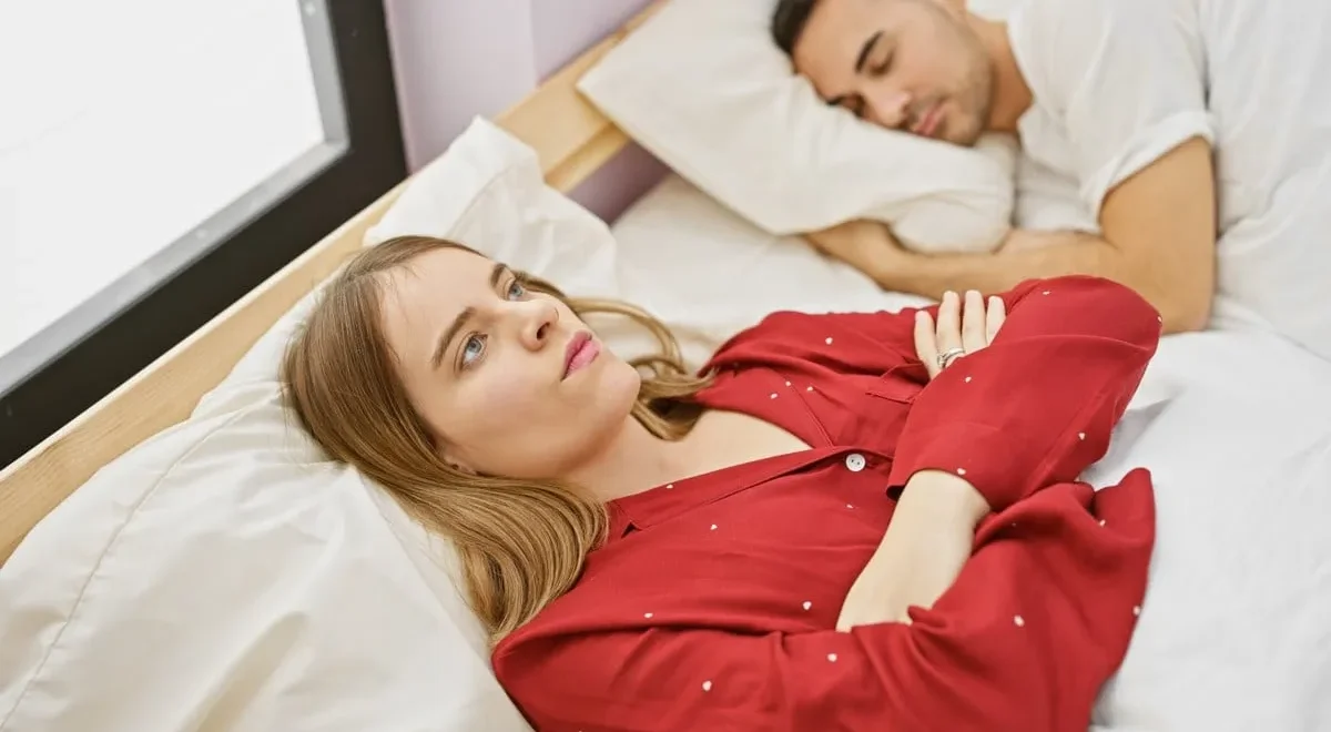 shutterstock_2430738363.jpg VEGAS MYTHS BUSTED: The Body Under the Bed