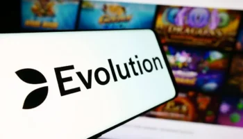 L&rsquo;offre d&rsquo;acquisition de 13,8 milliards de dollars d&rsquo;Evolution par Kenneth Dart