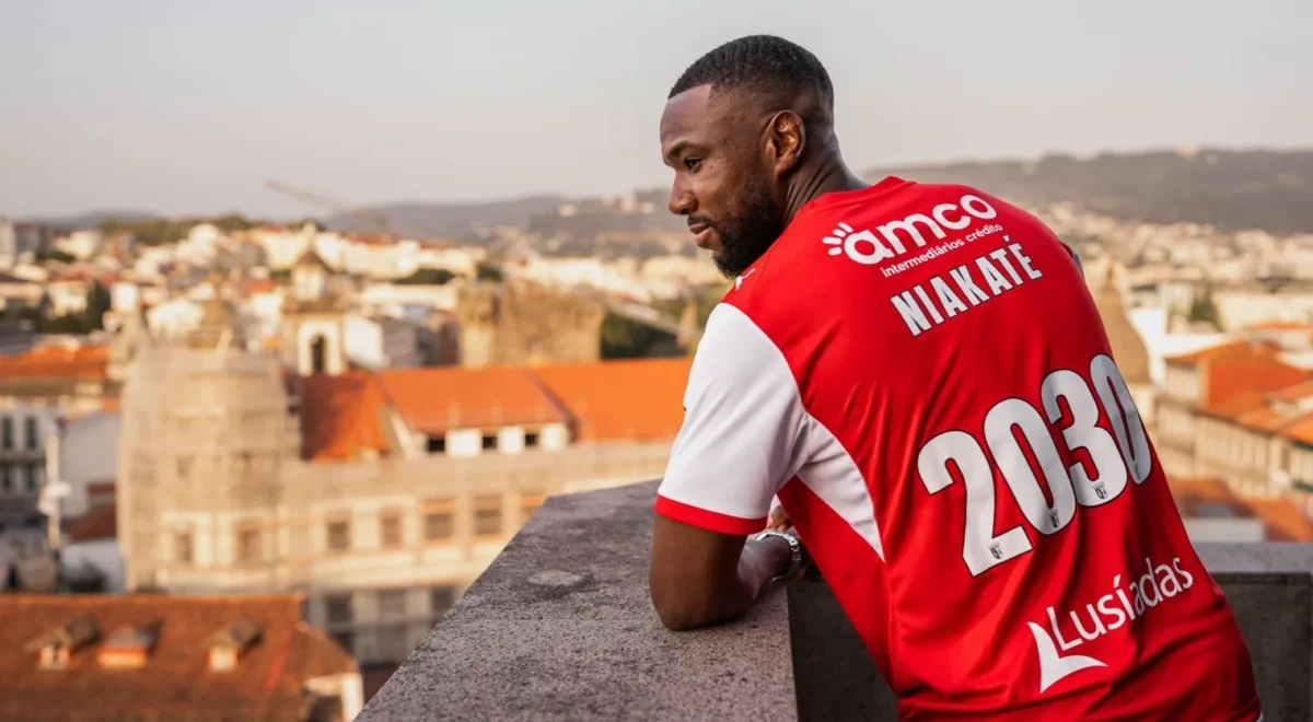Sikou-Niakate.jpeg Oficial: Sikou Niakaté renova com o Braga até 2030