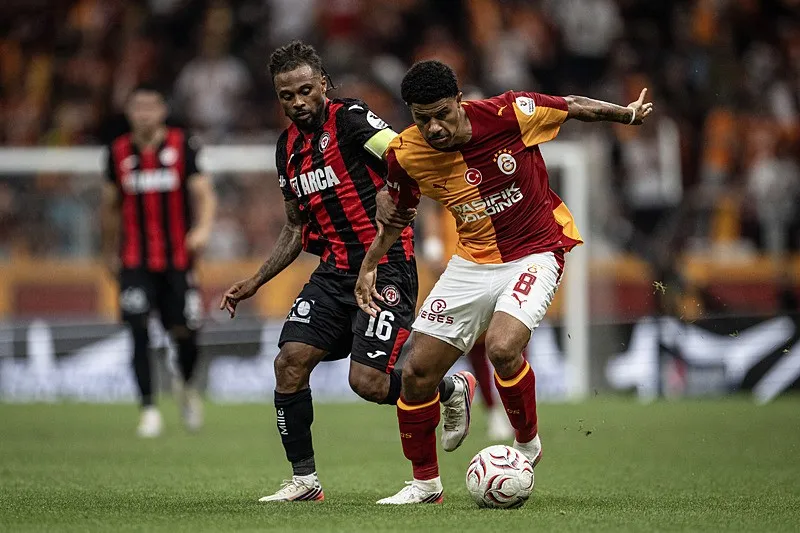 son-sampiyon-galatasaraya-evinde-arca-corum-fk-soku-1786740118275.jpeg Son şampiyon Galatasaray'a evinde Arca Çorum FK şoku!