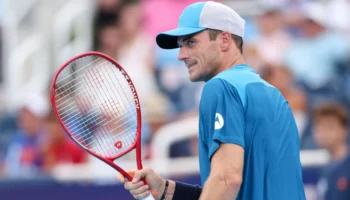 Tommy Paul élimine Zverev et atteint les quarts à Cincinnati