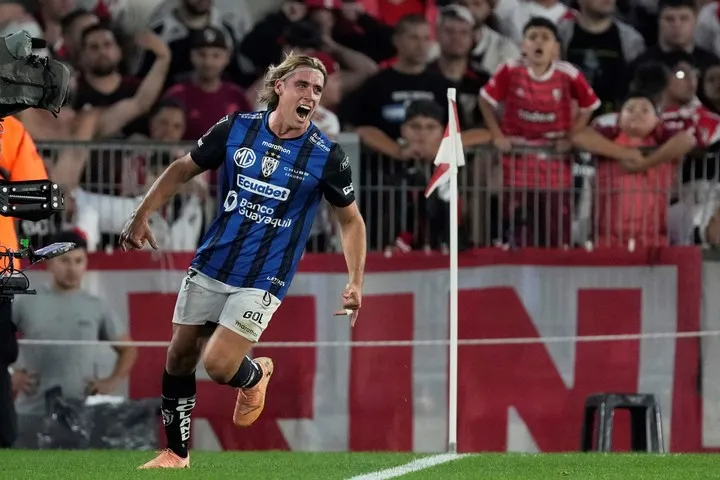 Spinelli celebrando un gol vs River en la Libertadores 2025 - River vs IDV (AP Photo/Gustavo Garello)