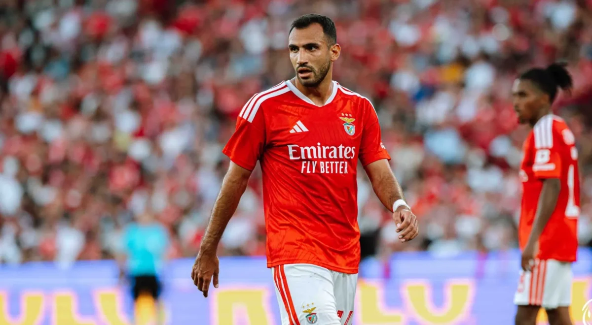 Vangelis-Pavlidis4.jpg Benfica: Vangelis Pavlidis faz hat-trick em 7 minutos