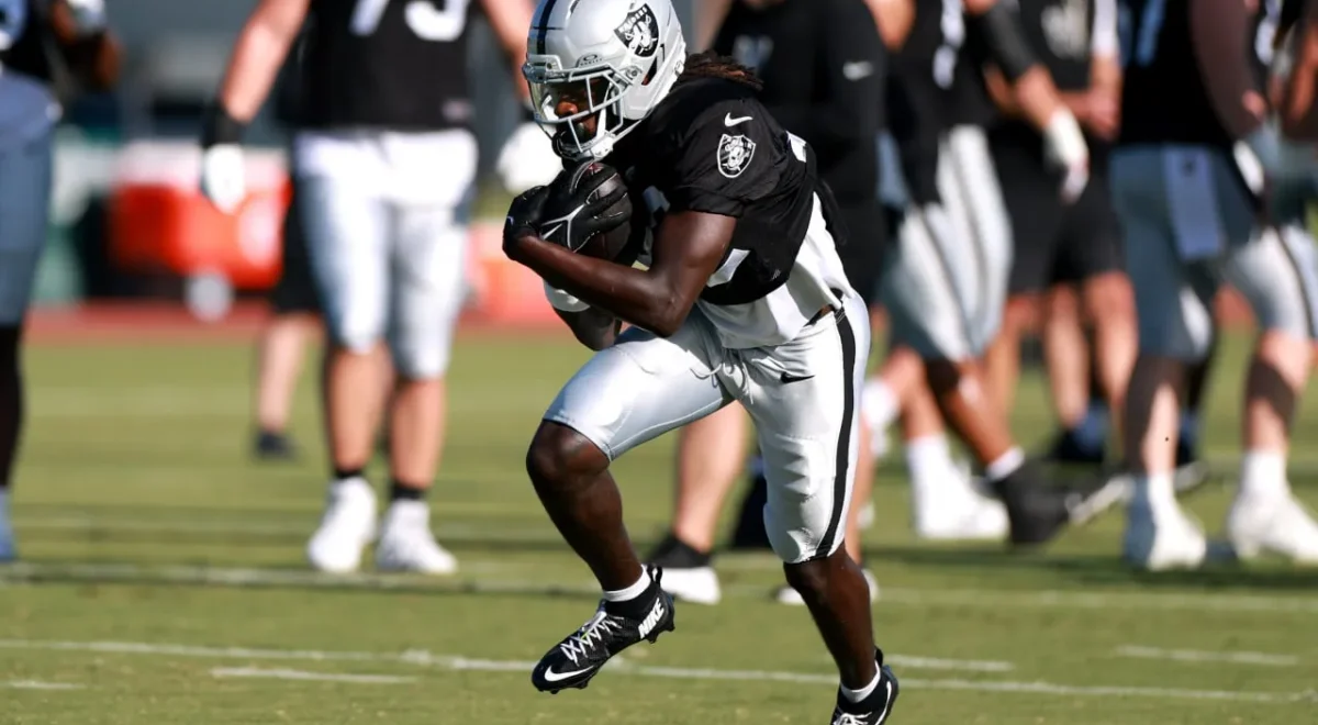 vegas-sports-report-raiders.jpg VEGAS SPORTS REPORT: Raiders Look for Answers Against Texans as Defensive Concerns Mount