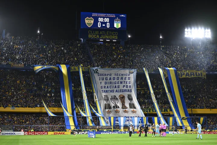 Boca jugó contra O’Higgins en La Bombonera, mientras que para enfrentar a Recoleta FC se tuvo que mudar al Estadio Tomás Adolfo Ducó por el estado del campo de juego (Foto: Pedro Lázaro Fernández - CLARIN)