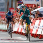 Wout van Aert remporte la 13e étape de la Vuelta a España sous une chaleur accablante