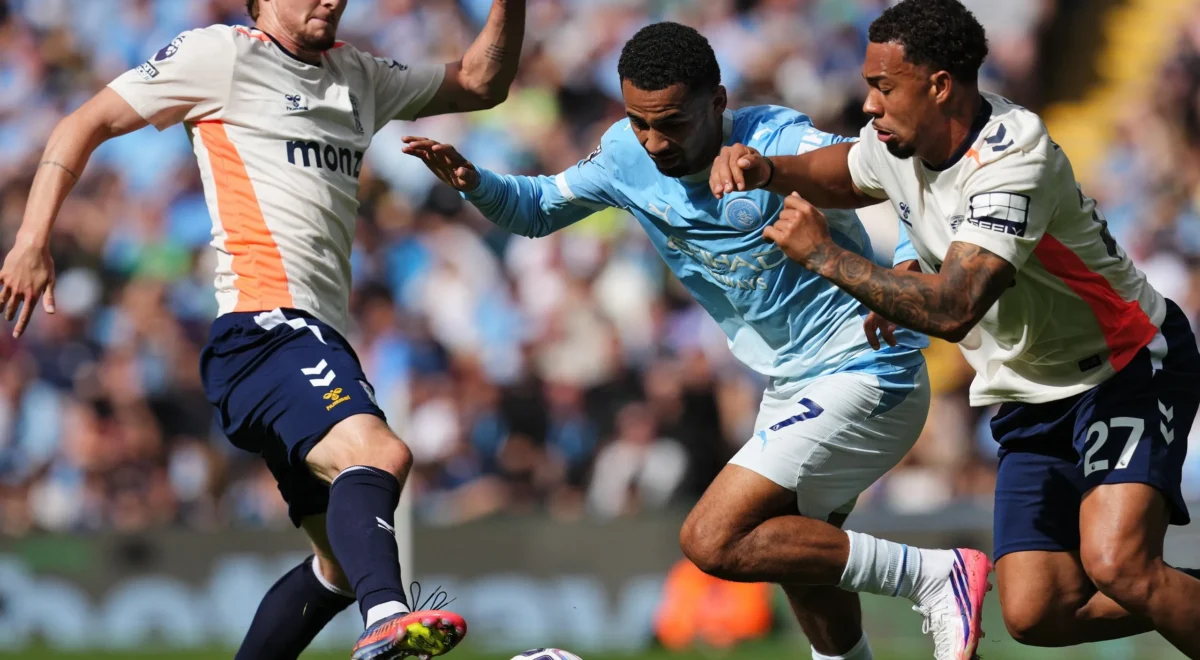 5328.jpg Manchester City v Coventry, Nottingham Forest v Tottenham and more: football clockwatch – live
