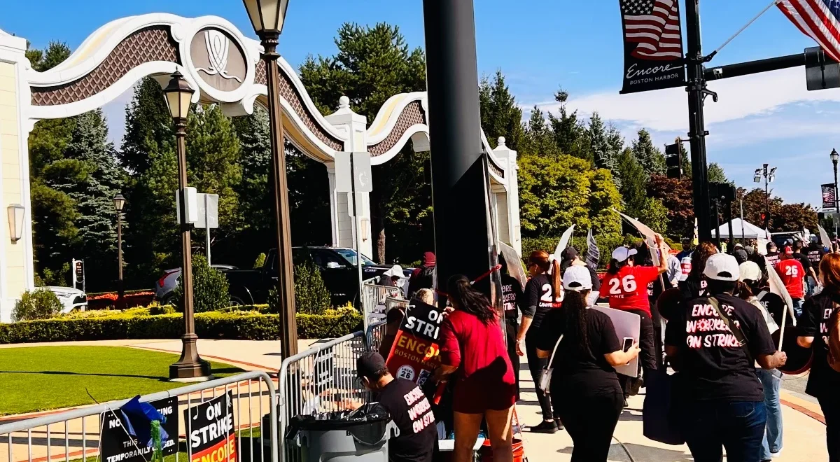 HRs7UfgaYAAROSd.webp Who’s Telling the Truth? Unions and Encore Boston Harbor Dispute Pay Claims