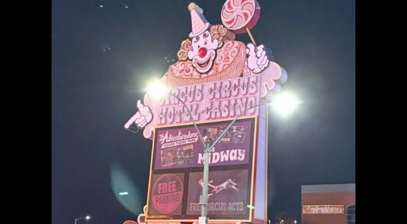 Le sort de Lucky le Clown : rénovation ou destruction pour le panneau Circus Circus ?