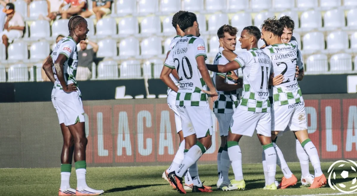 Moreirense-jogadores.jpg Atenção, Benfica: Moreirense não conta com duas peças importantes para o jogo em atraso da 3.ª jornada