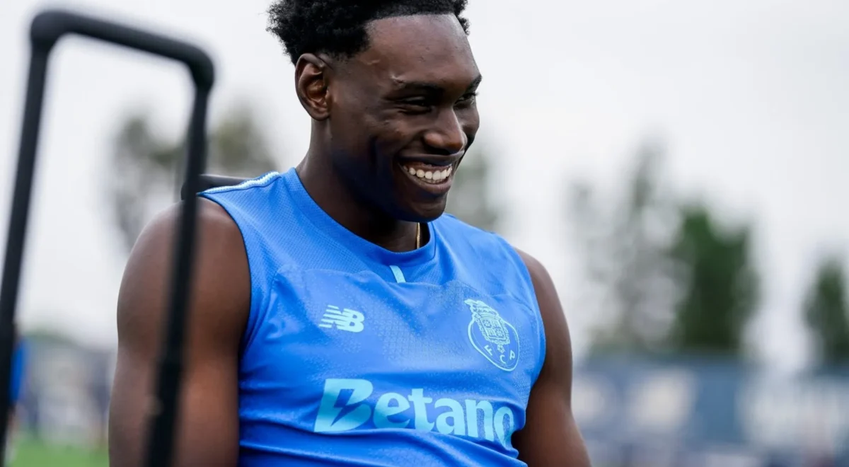 Samu-FC-Porto.jpeg Samu deixa dedicatória a figura especial no FC Porto após o regresso aos relvados: «Não tenho palavras para agradecer tudo o que fizeste por mim»