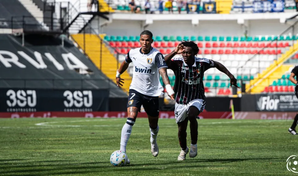 Sorriso Eddy Doué Famalicão Estrela da Amadora