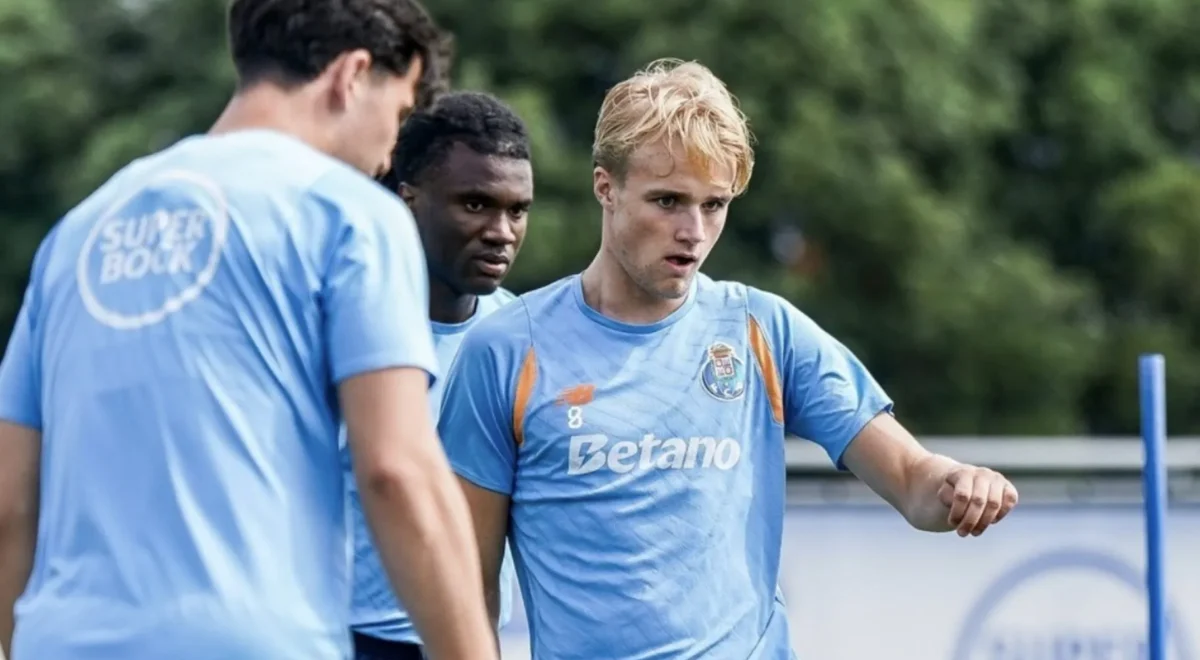 Treino-FC-Porto.jpg Victor Froholdt dá novo passo na recuperação antes do Casa Pia x FC Porto