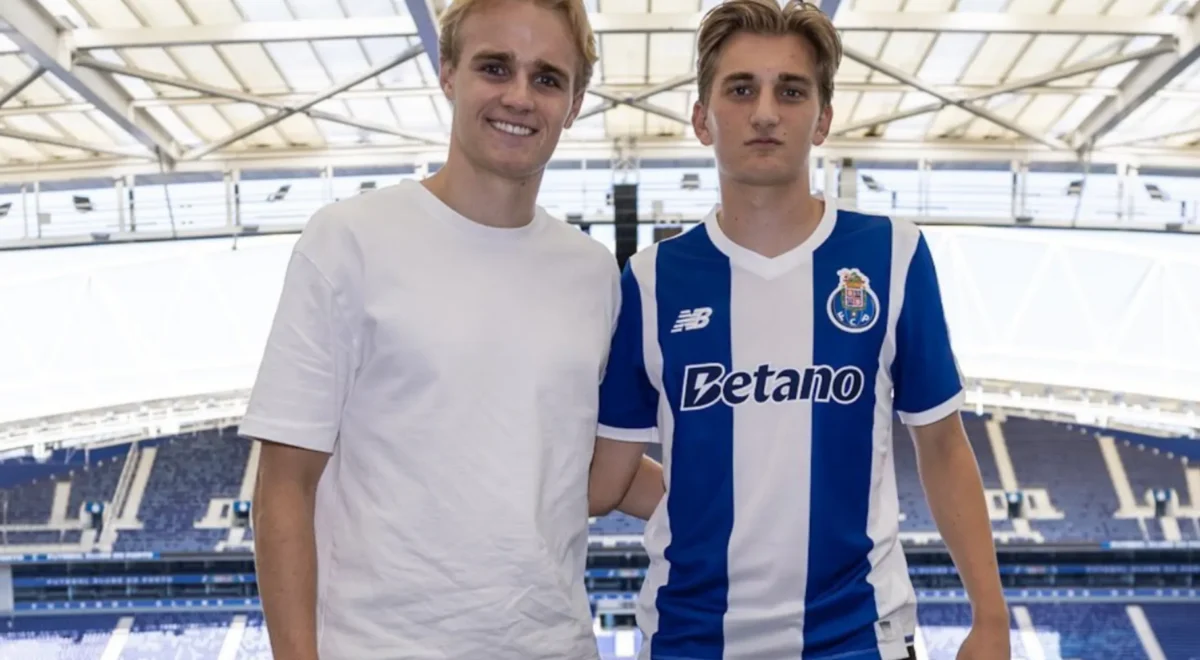 Victor-Froholdt-e-Hjalte-Froholdt-FC-Porto.png Hjalte Froholdt junta-se ao irmão no FC Porto: «O Victor só tem coisas boas a dizer»
